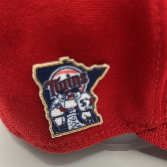 Minnesota Twins baseball hat - Picture 11 of 14